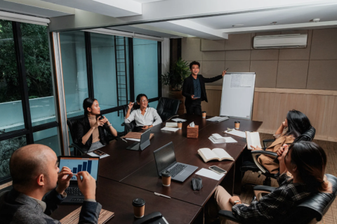 10- Enhancing Coordination in Multidisciplinary Industrial Teams (OGM)