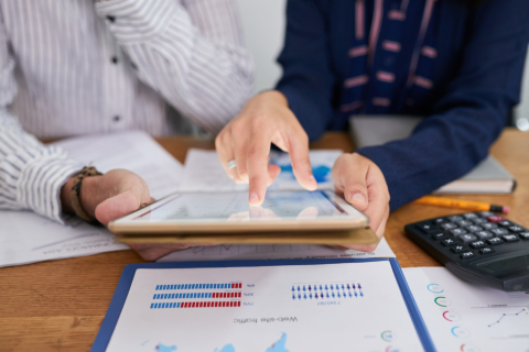 EVALUACIÓN DEL DESEMPEÑO Y SEGUIMIENTO DEL GASTO PÚBLICO