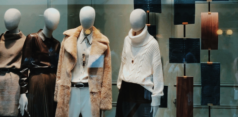 Fashion Products Specialist