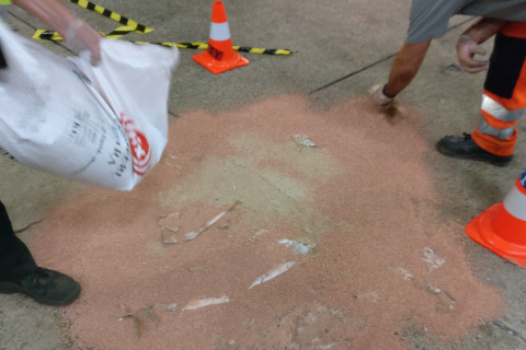 Using a spill kit (demo)