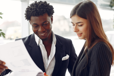 Connecting with Customers (R0003)